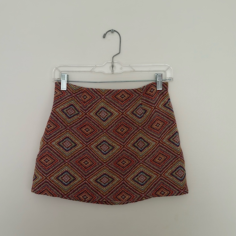 Women’s printed mini skirt